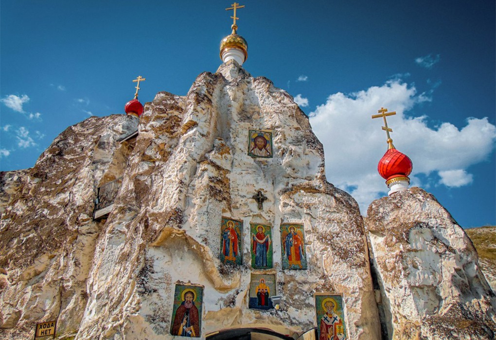 Спасский Костомаровский пещерный женский монастырь